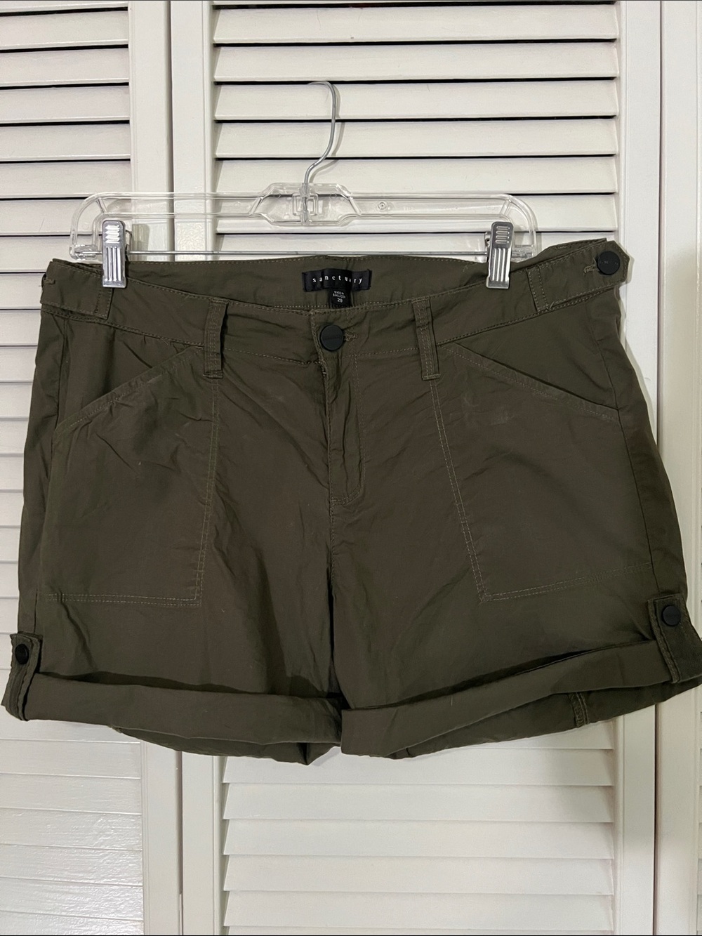 Sanctuary Utility Roll-Cuff Cargo Shorts!